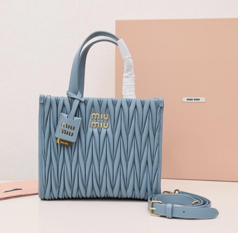 شنطة ميو ميو