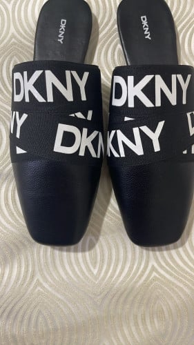 جزمة Dkny