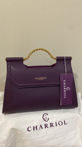 شنطة charriol