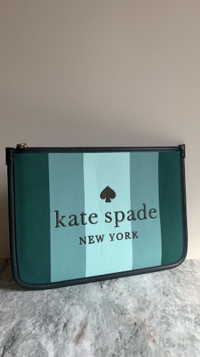 Pouch katespade