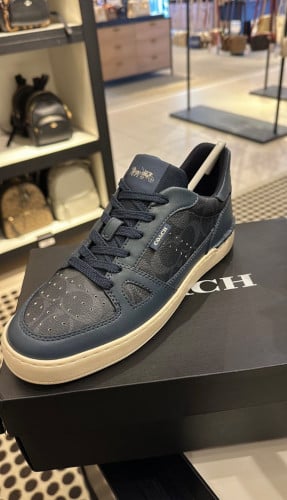 جزمةًcoach رجالي