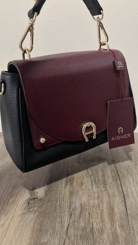 شنطة aigner