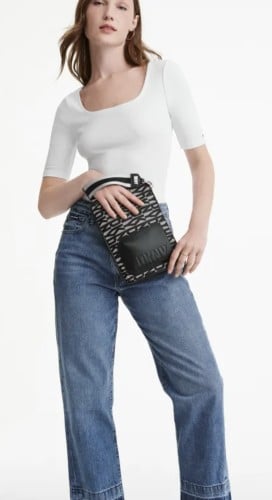 Pouch dkny