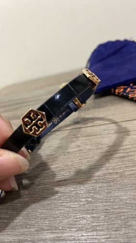 اسوا. Tory Burch