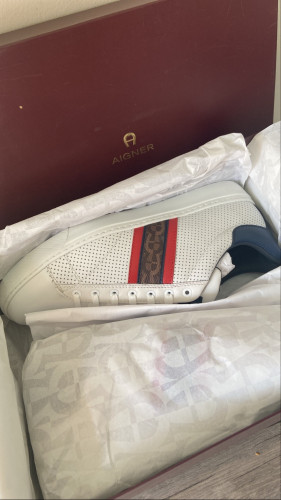 جزمة aigner رجالي