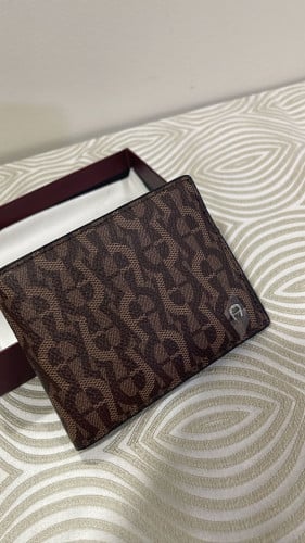 محفظة aigner