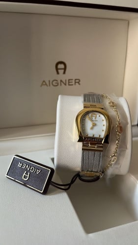ساعة aigner