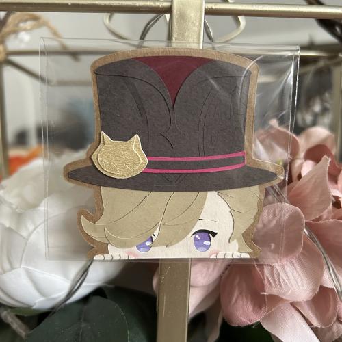 مغناطيس بفن الورق شخصية Lyney