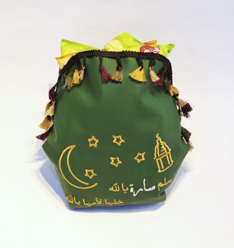 توزيعات قرقيعان من الجلد - يطرز حسب الطلب