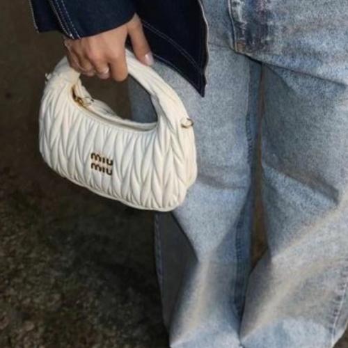 ميو ميو -Miu Miu