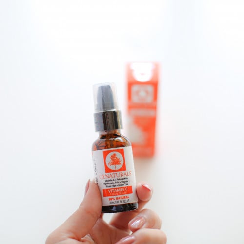 سيروم فيتامين سي للوجه من اوز ناتشورال 30 مل