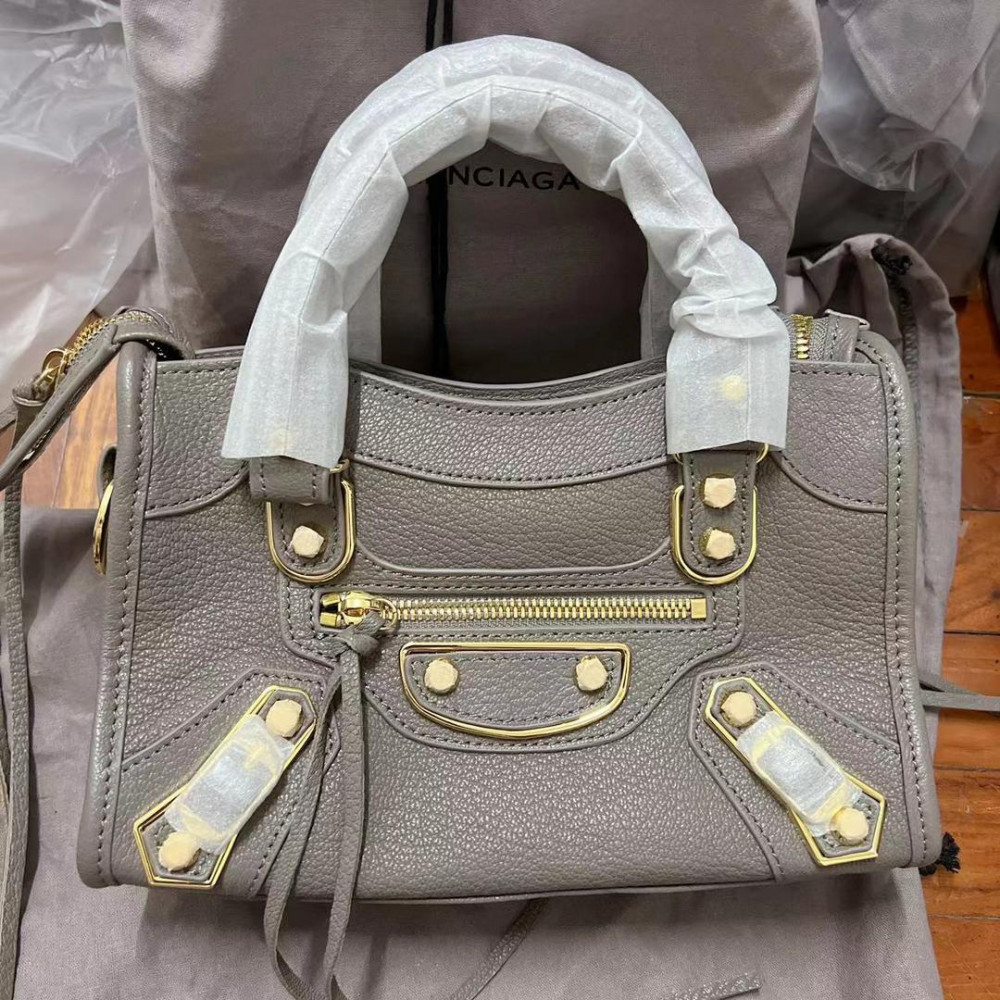Balenciaga 24cm