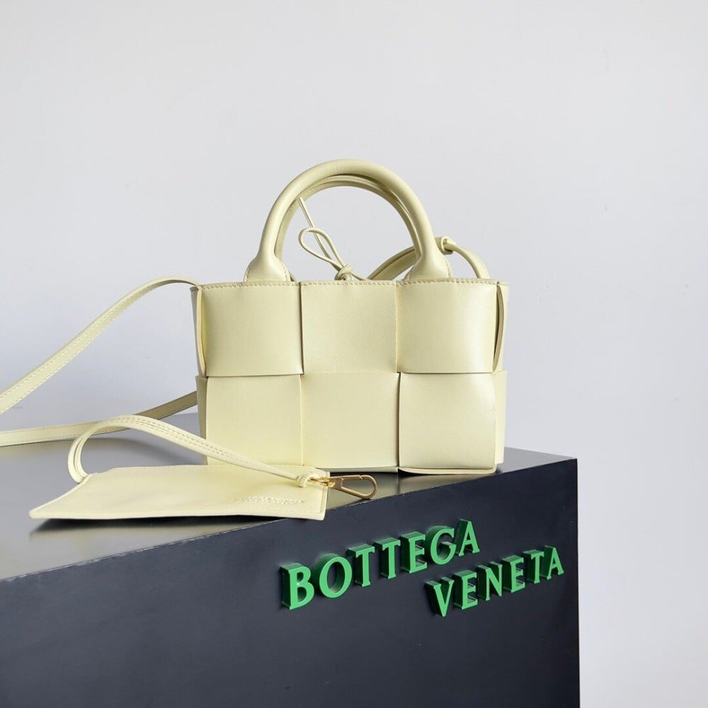 Bottega veneta 20cm
