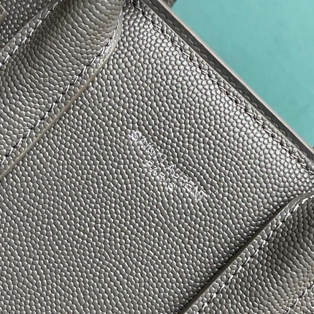 YSL 22cm