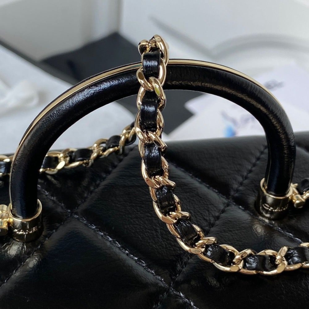 Chanel 22cm