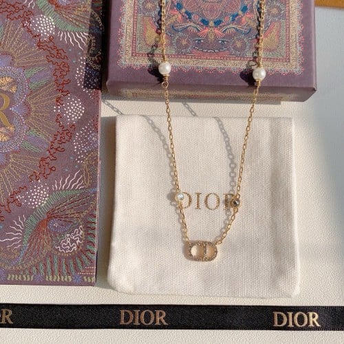 Dior necklace