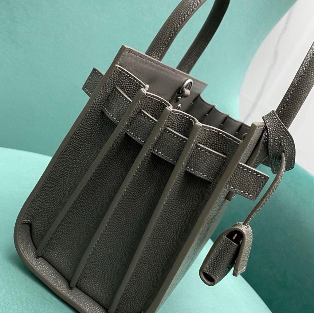 YSL 22cm