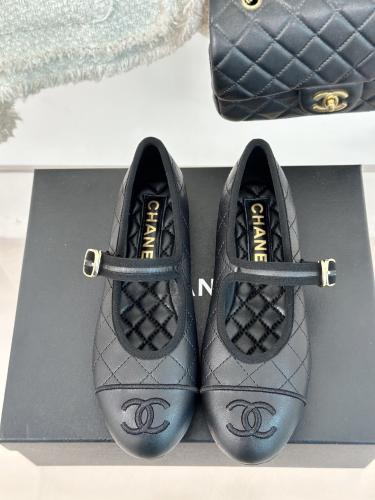 Chanel ballerina black