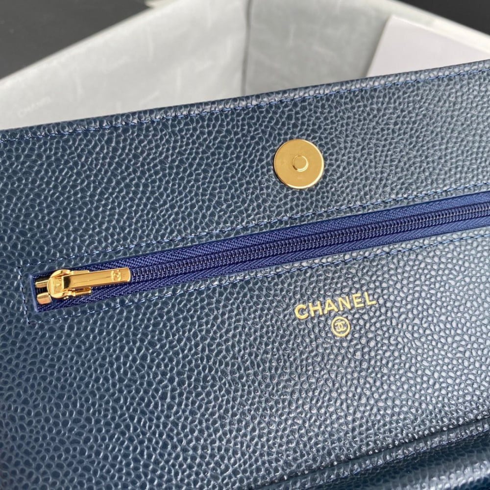 Chanel 19cm
