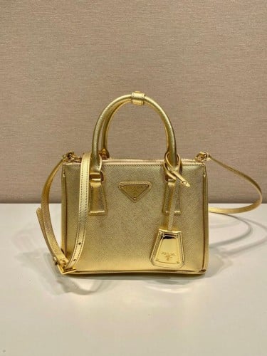 Prada 20cm