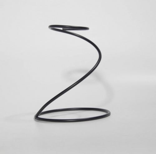 حامل حلوزني لاداة الـ V60  لون اسود