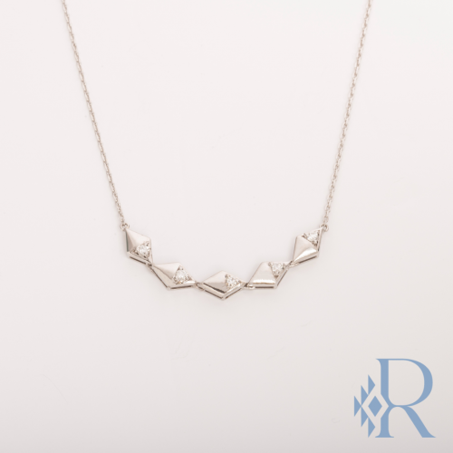 SND:05 Silver necklace with diamonds - سلسال فضي مع الماس