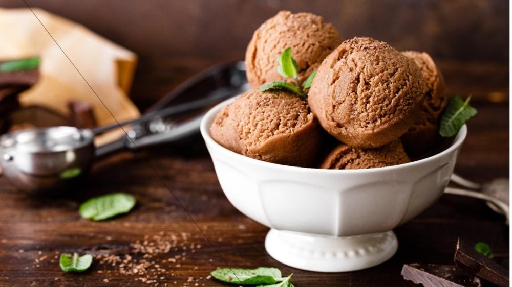 How to make coffee-flavored ice cream
