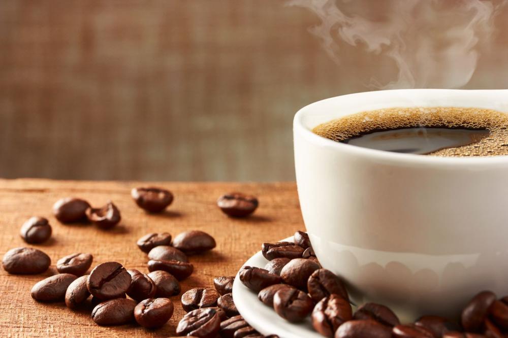 The advantages of local roasters and their role in promoting specialty coffee products in Saudi Arabia.