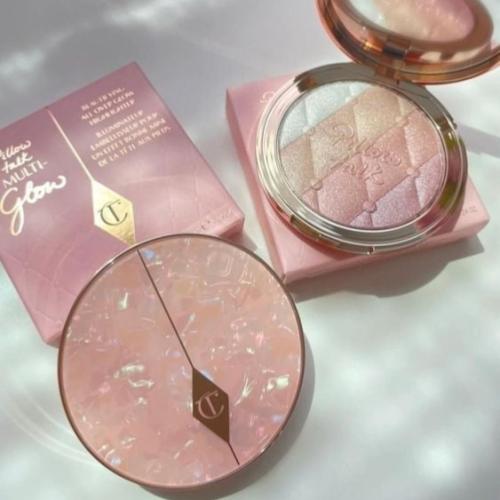 Romance light شارلوت تيلبوري