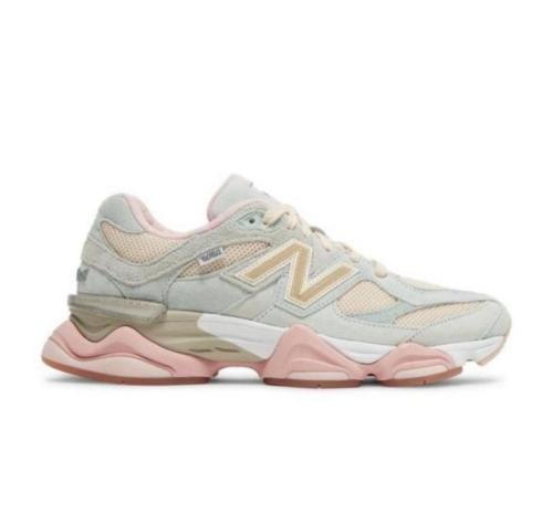 New Balance Pink 9060