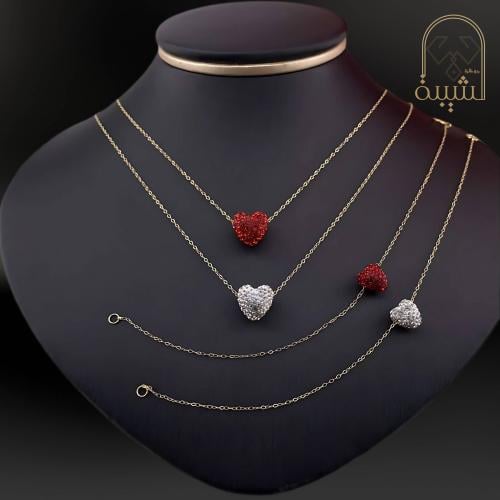 اسواره مع عقد ذهب