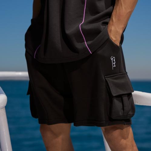 Black short