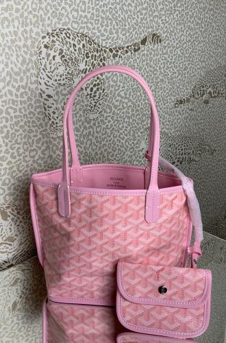 Small-goyard