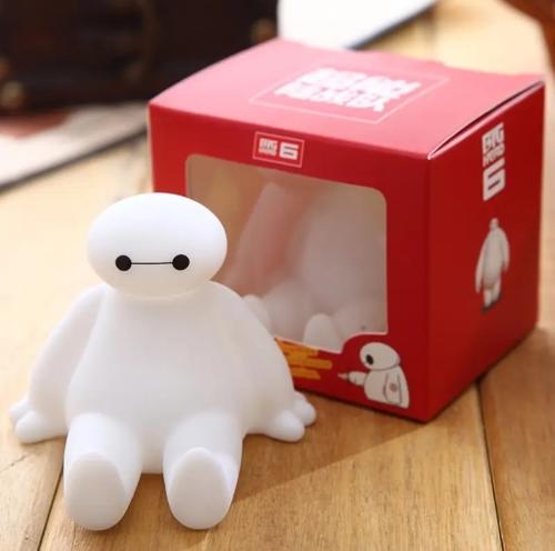ستاند للجوال على شكل شخصية baymax