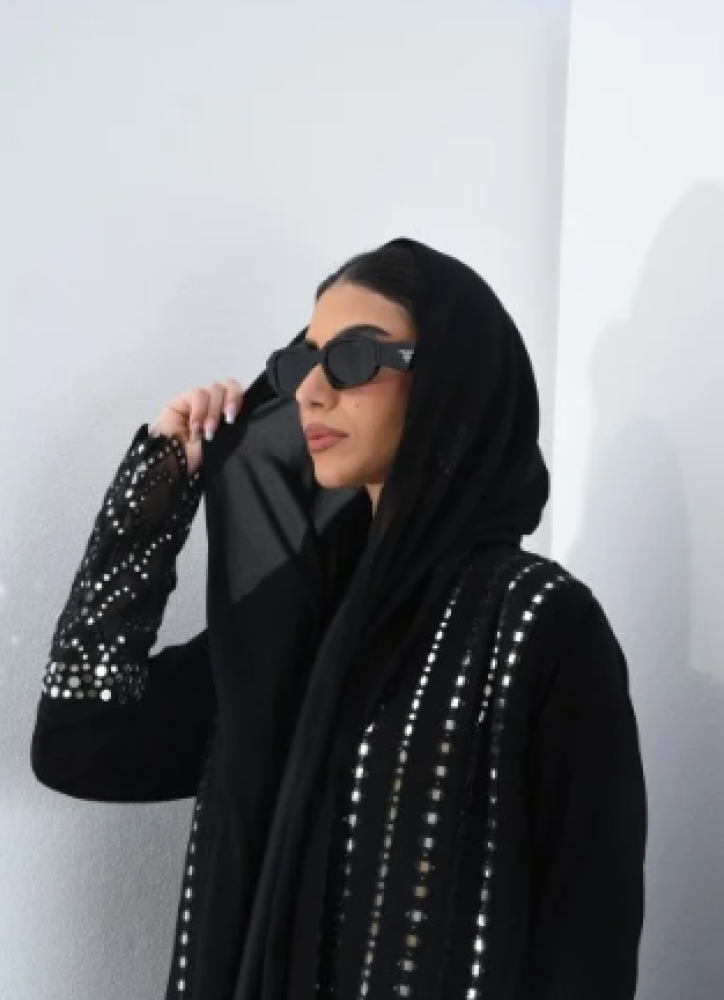 تفصيل وخياطة موديلات عبايات سوداء للتفصيل كلوش