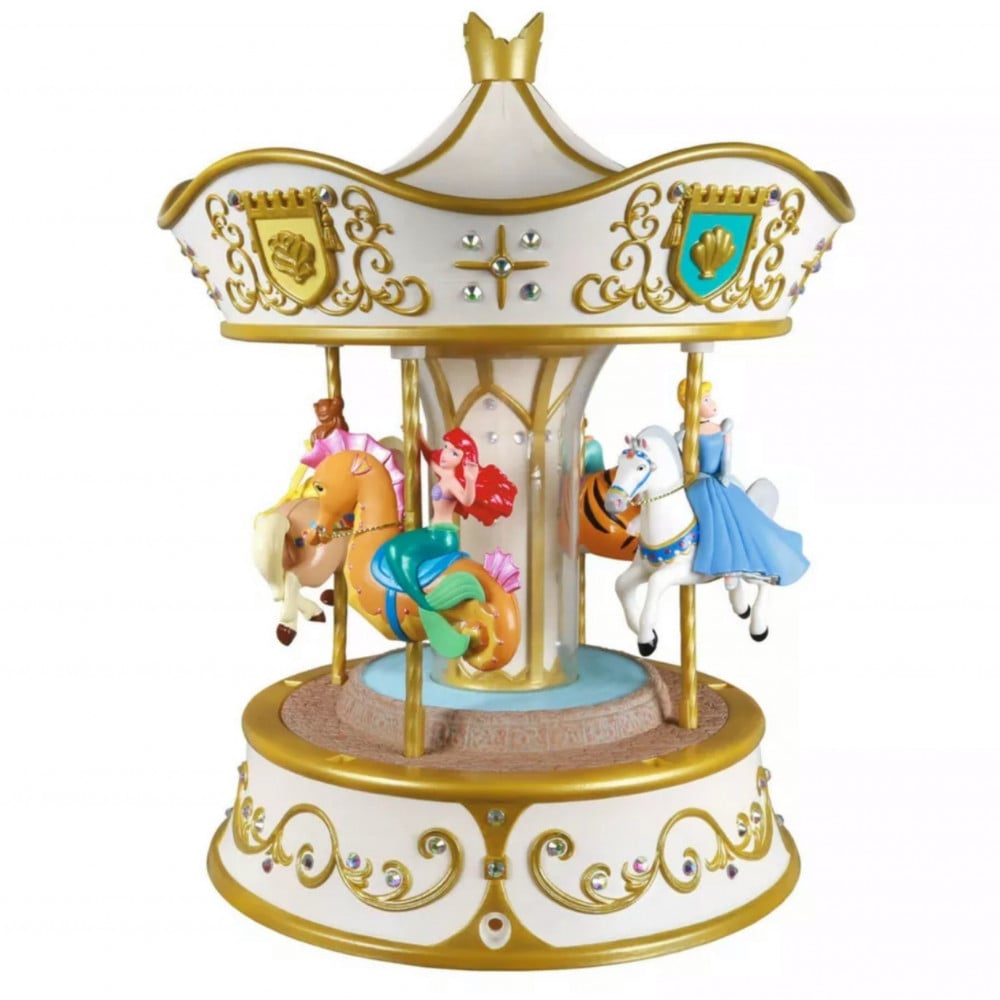 مجسم اميرات ديزني على الاحصنة