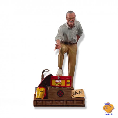Stan Lee Deluxe 1:10 Scale Statue by Iron Studios