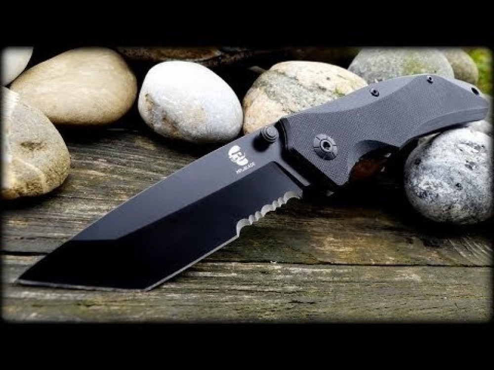 سكين OTAVA BLACK SERRATED