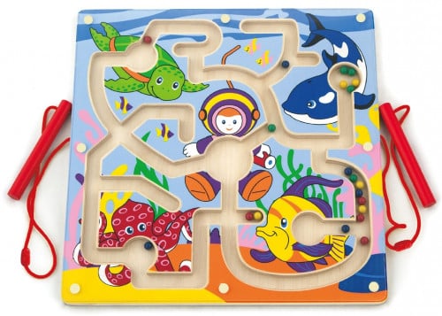 لعبة التخطيط تحت البحر