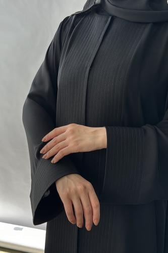 Black Contrast-Stitch Abaya In Crepe - عباية كريب...