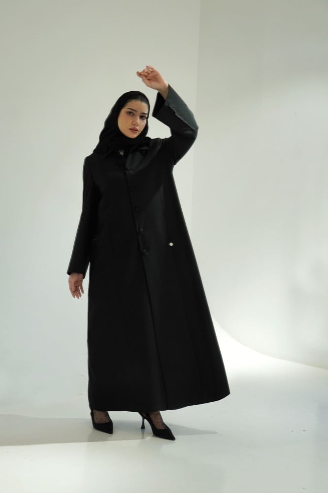 عباية قصة a line