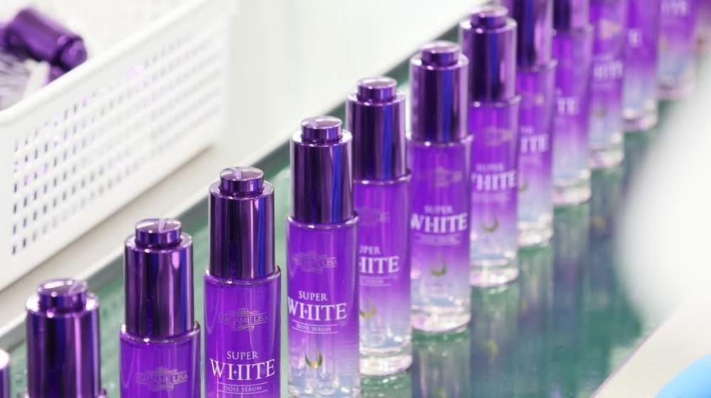 سيروم سوبر وايت الجرعة الفائقة للتبييض المكثف Madame Lisa Super White Dose Serum30ml