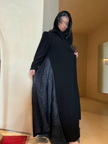 عباية دانتيل باكمام منفوخه
