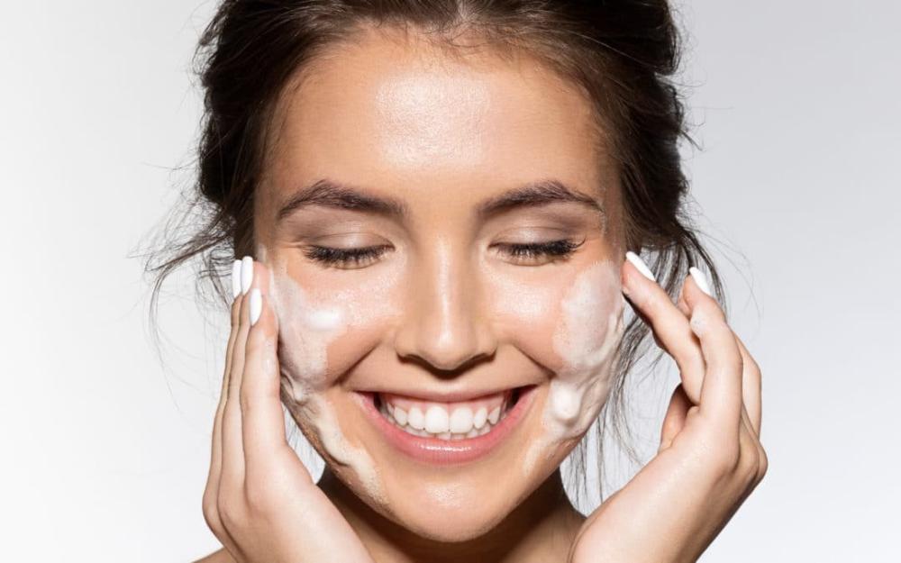 أهمية صابون تنظيف البشرة ونظرة عامة حول صابون سيباميد