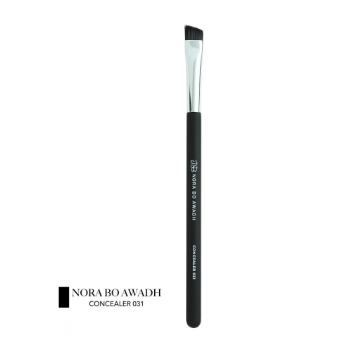 نورة بو عوض - فرشاة خافي عيوب 031