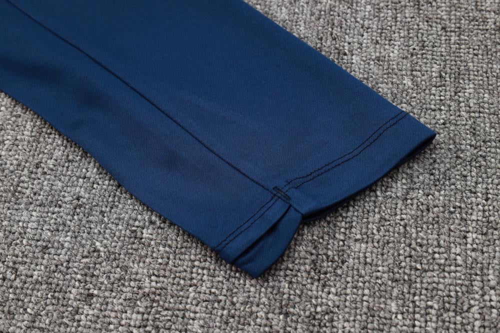 طقم تدريب شتوي برشلونة 2024-2025 كحلي