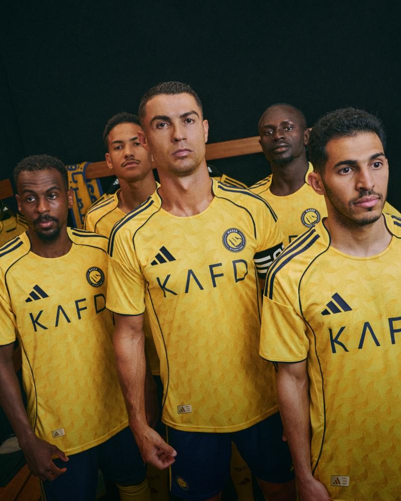 طقم النصر الاساسي 2025-2026