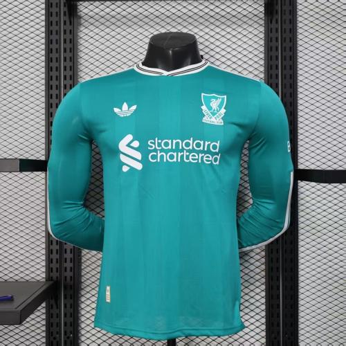 طقم ليفربول الثالث 2025-2026 كم طويل