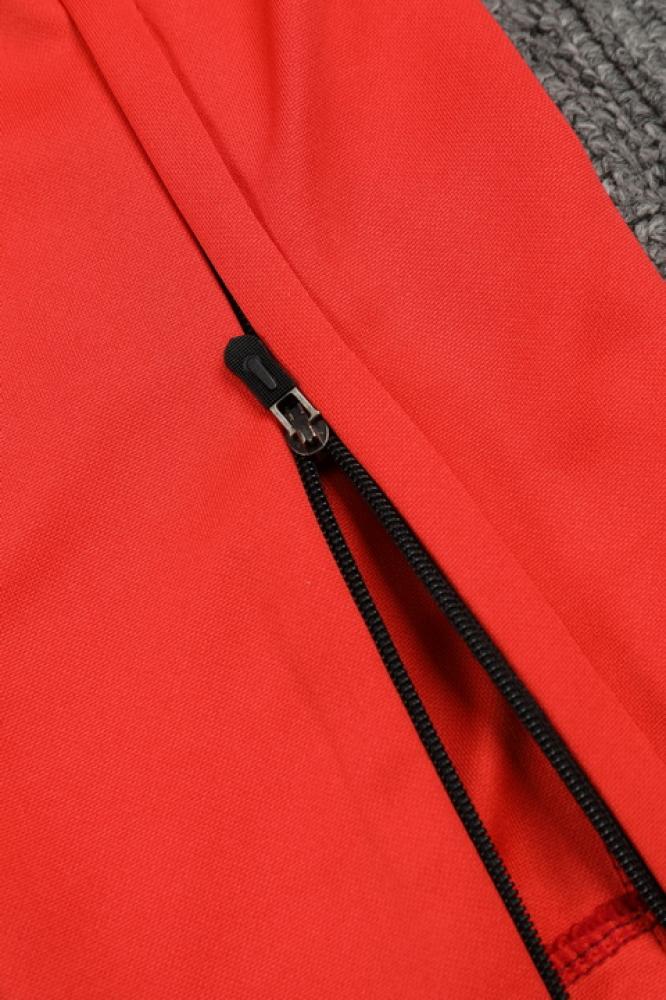 طقم تدريب شتوي مانشستر يونايتد 2024-2025 احمر(5)