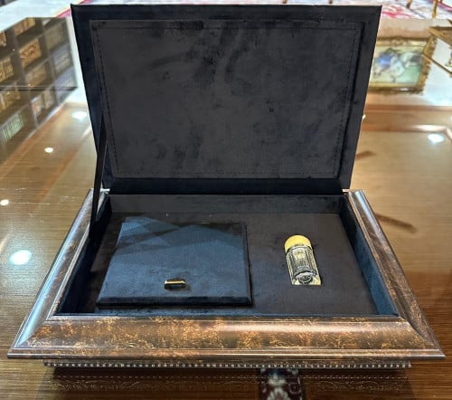 صندوق الفخامة «بُنّي غامق»